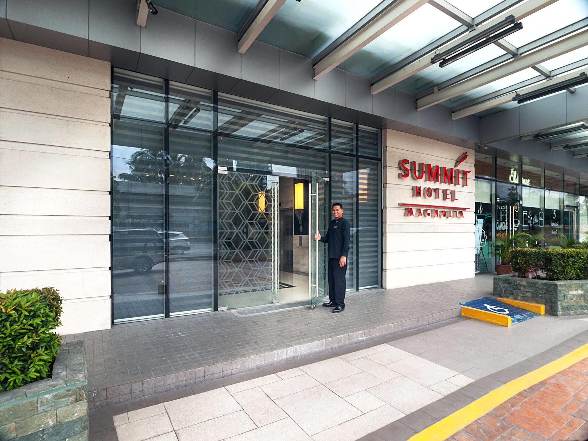 Summit Hotel Magnolia Cidade Quezon Exterior foto